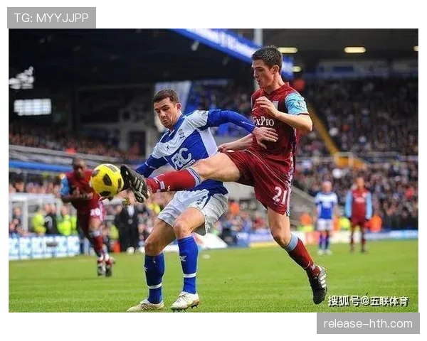 维拉战术调整显著提升,球队表现引发广泛关注 维拉战术调整显著提升,球队表现引发广泛关注