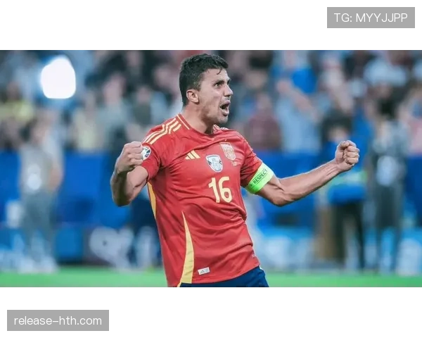 罗德里：现代6号位攻防均衡的全能后腰解析