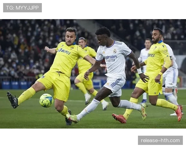 莫利纳进攻端助攻数据解析