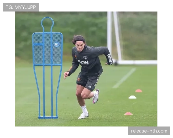 卡瓦尼训练完直接去超市买打折牛排，这自律我服了